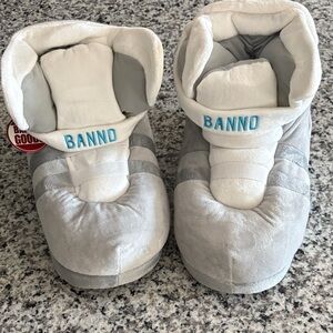 BANNED Slippers mags  unisex on size